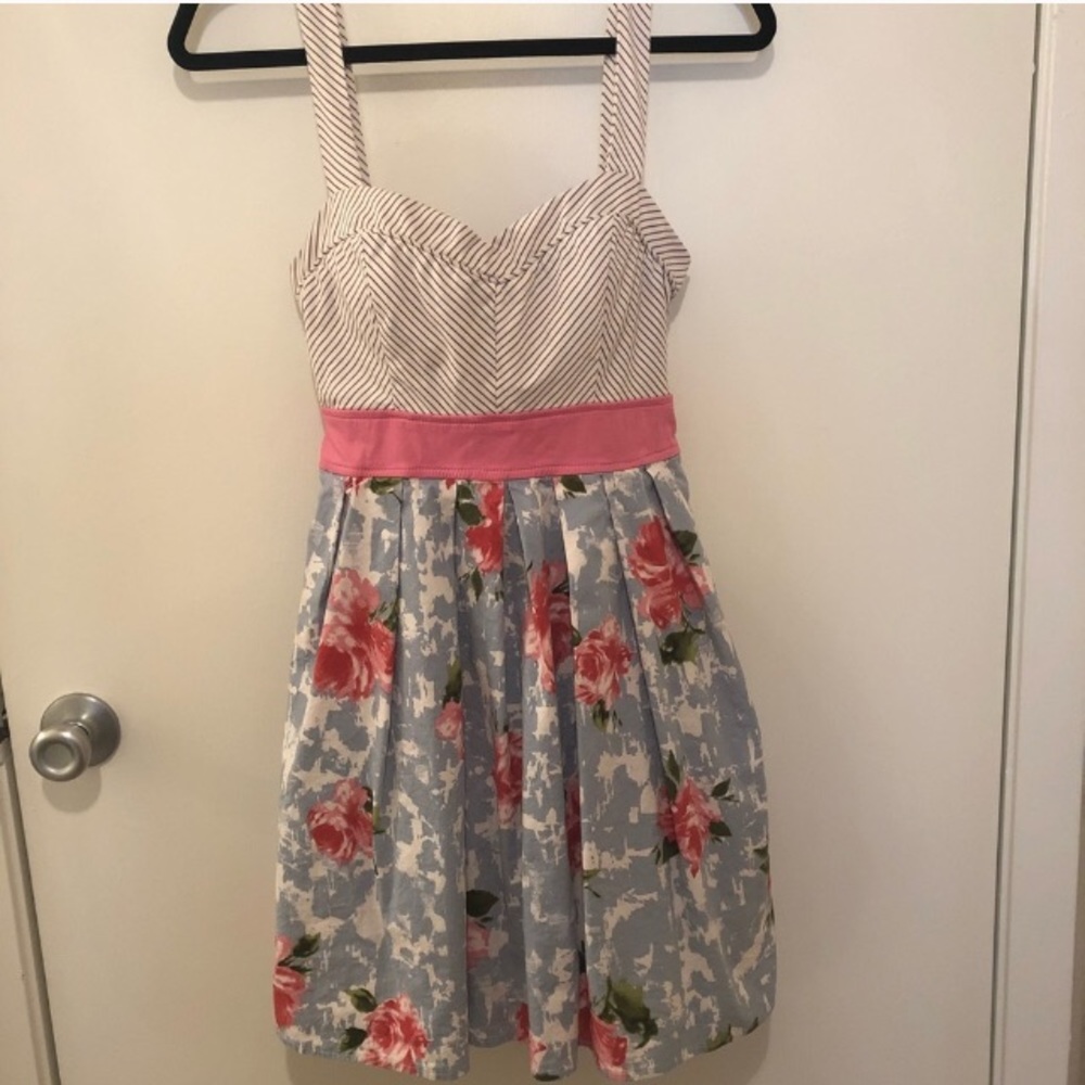 Springy Striped & Floral Dress - 8/10